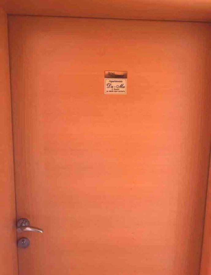 Studio Dama Blizina Amfiteatra I Bus Kolodvora ,Besplatan Privatni Parking,Self-Check- In Пула Экстерьер фото